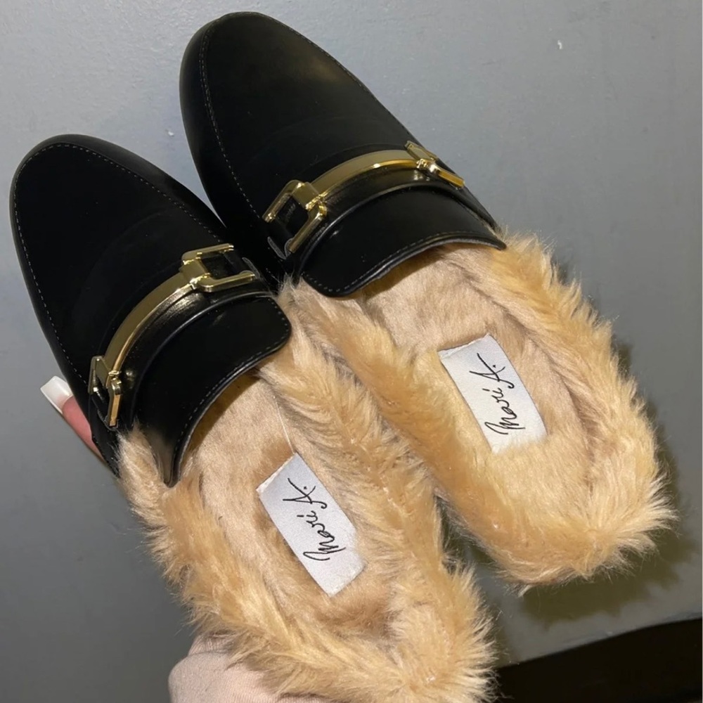 Furry leather loafers